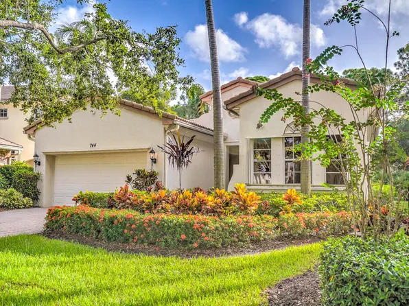 744 Bocce Court, Palm Beach Gardens, FL 33410