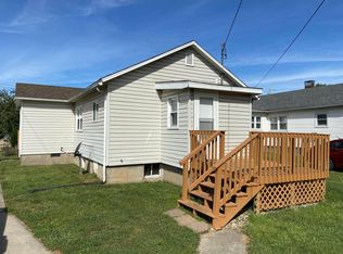 106 N Vine St, Effingham, IL 62401