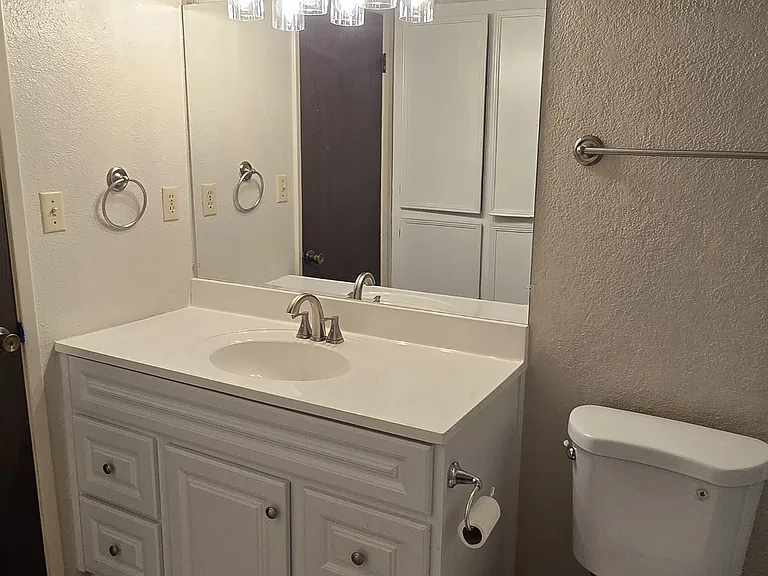 3013 Redbud Ct — Photo 7