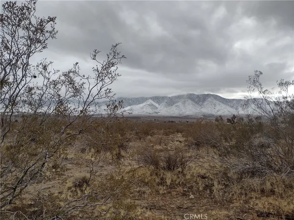 10 Banta Rd, Lucerne Valley, CA 92356