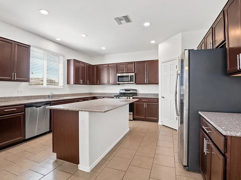 8034 S Dolphin Way — Photo 16