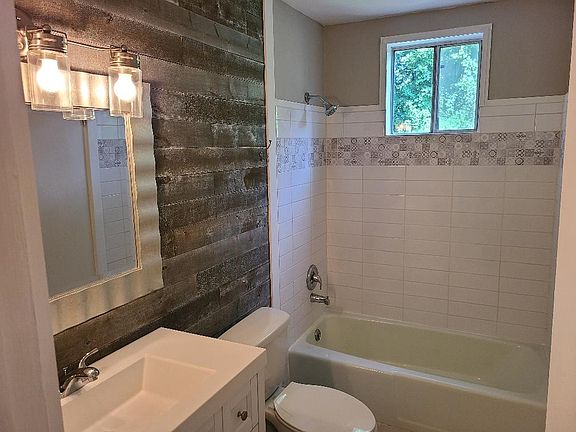 5th image of 487 W Buena Vista Ave #489-491-493