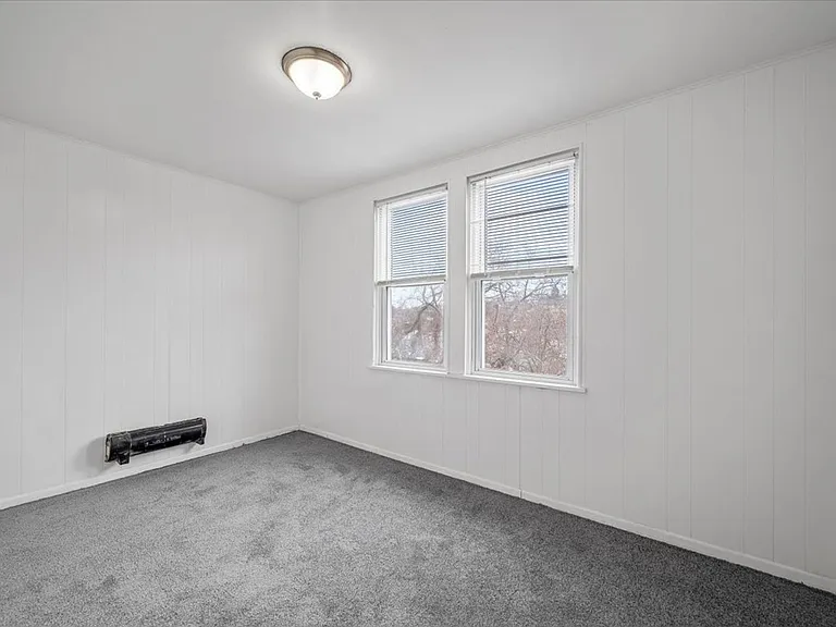 5556-5558 Pocusset St — Photo 6