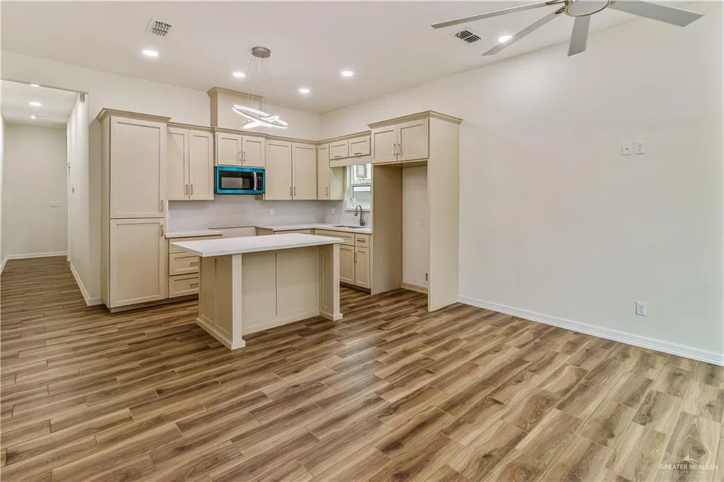 1 bed, 1.0 bath, 712 sqft, $950 — Photo 3