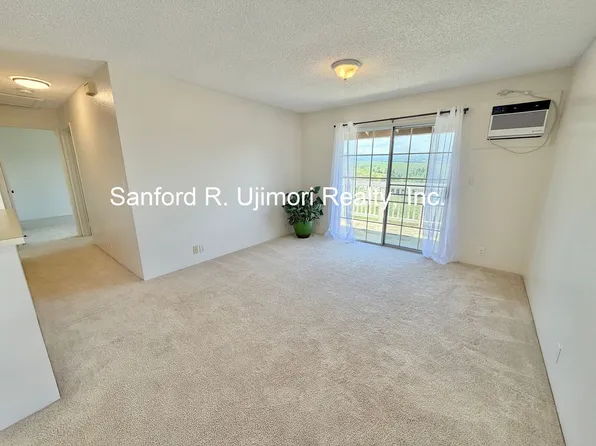 94-105 Luluka Pl APT J202, Waipahu, HI 96797