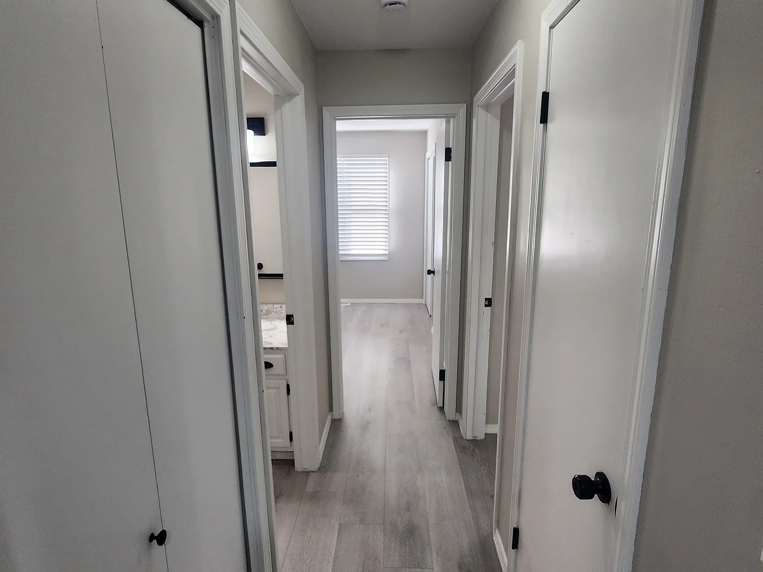 3222 S Walnut St — Photo 3