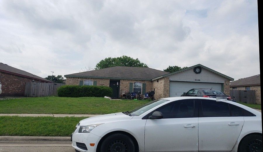 1st image of 3506 Lakecrest Dr