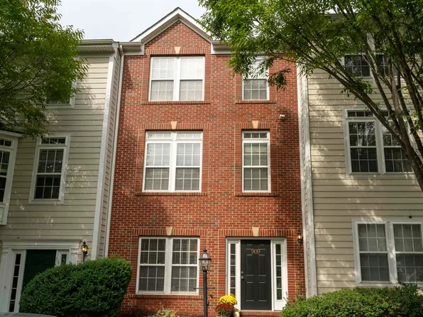 909 Bing Ln, Charlottesville, VA 22903