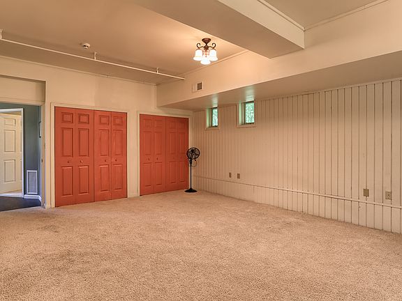 4th image of 73 Willow Creek Rd