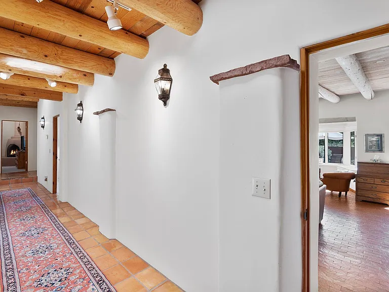 1316 Cerro Gordo Rd — Photo 21