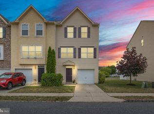 12 Candlestick Ln, Sicklerville, NJ 08081