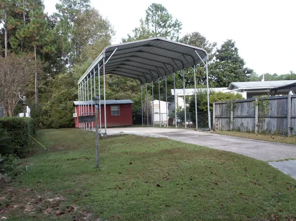 654 Escambia Dr, Lillian, AL 36549