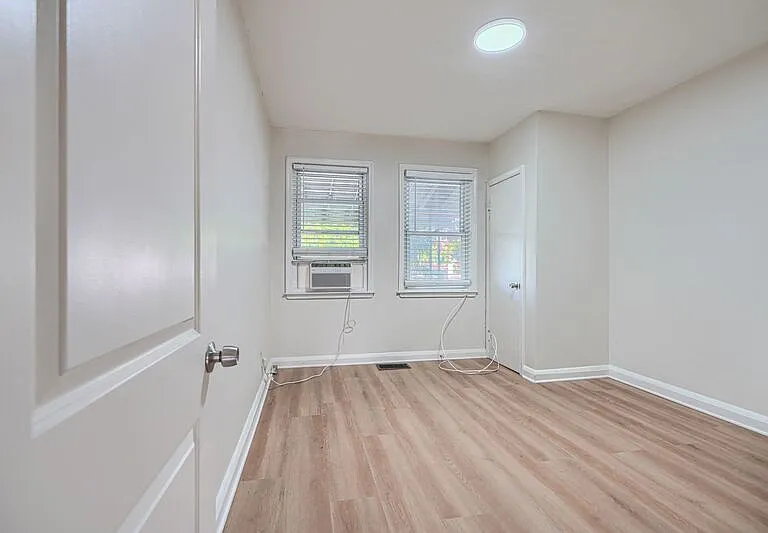 2976 Cornwall Rd #1 — Photo 8