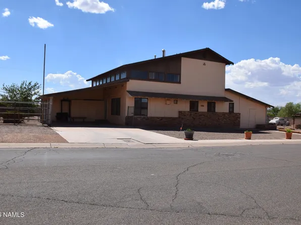 121 Hipkoe Dr, Winslow, AZ 86047