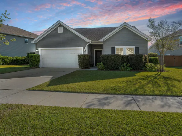 1322 Paint Horse Ct, Awendaw, SC 29429