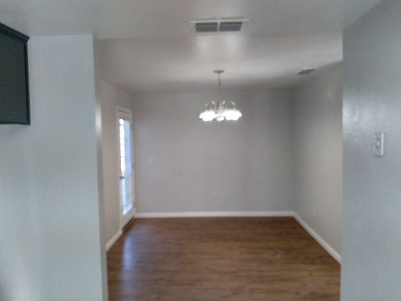 4th image of 4105 73rd St