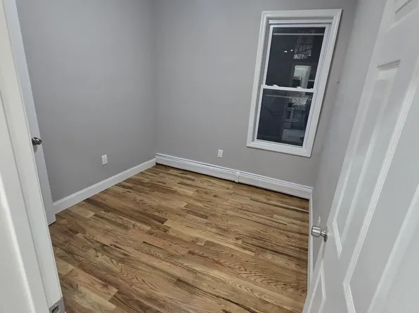 151 Armstrong Avenue image 7 of 9