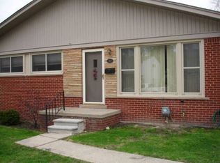 743 W Baker Ave, Clawson, MI 48017