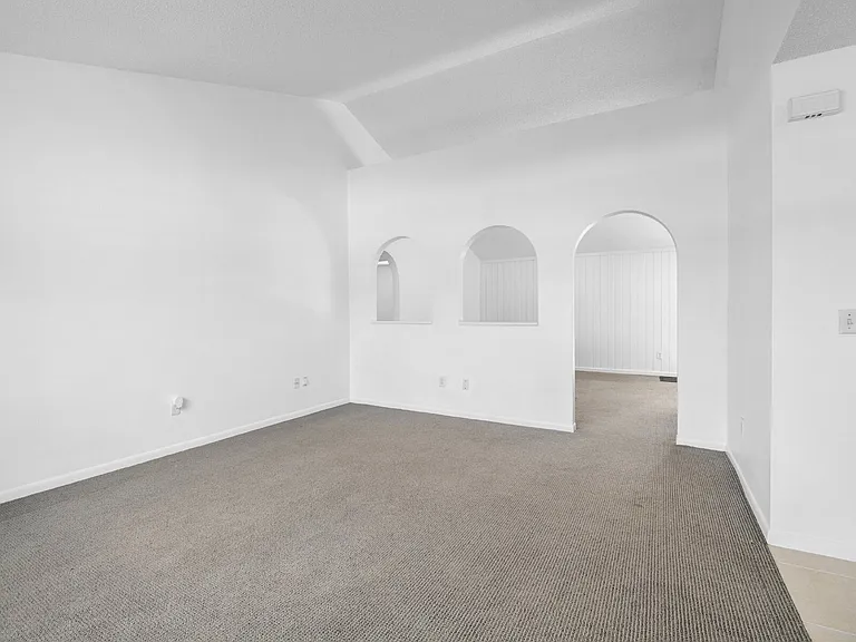 1187 Merrick Ave NW — Photo 5