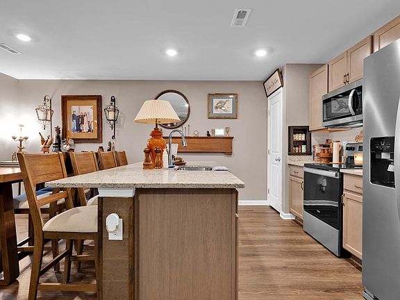 5th image of 1511 Heritage Cir SE