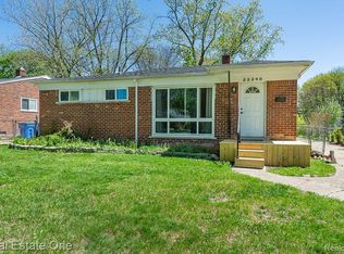 22246 Logue Ave, Warren, MI