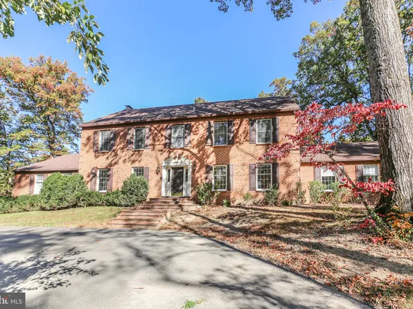 13469 Fowke Ln, Woodbridge, VA 22192