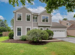 203 Faircroft Rd, Bartlett, IL 60103