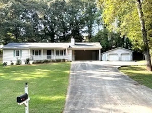 5351 Forest South Pl, Oakwood, GA 30566