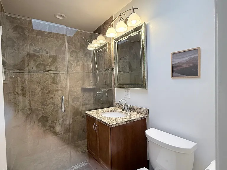 4528 Grace St — Photo 24