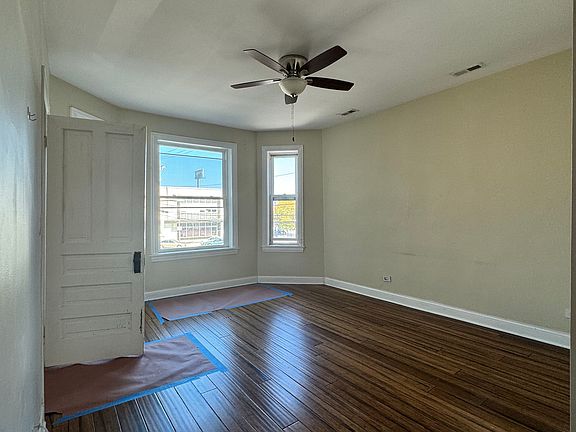 3rd image of 2413 W Belden Ave #2