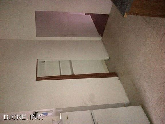 4th image of 1422 S 5th St Floor 3
