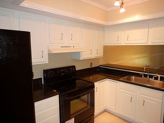 4th image of 39650 Us Hwy 19 N APT 565