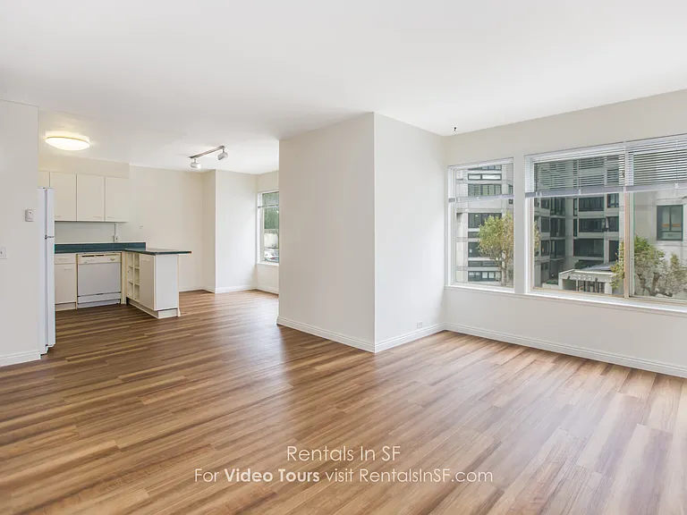 2001 Broadway St #201 — Photo 3