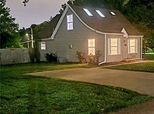 1500 S Cedar Ave, Independence, MO 64052