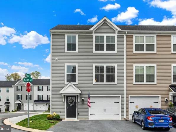 8189 Haley Ct, Harrisburg, PA 17112
