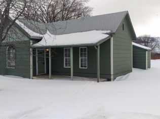 966 N 1st St, Union, OR 97883