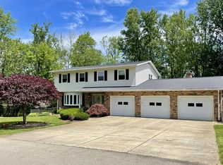 2340 Vandemere Rd, Jackson, MI 49201