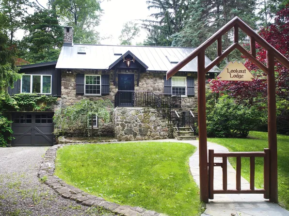 9 Lookout Dr, Cold Spring, NY 10516