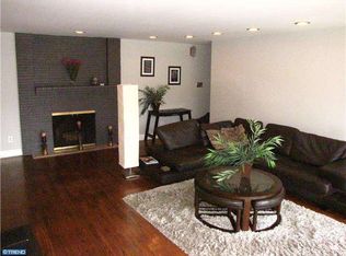 34 Parkview Rd, Cheltenham, PA 19012