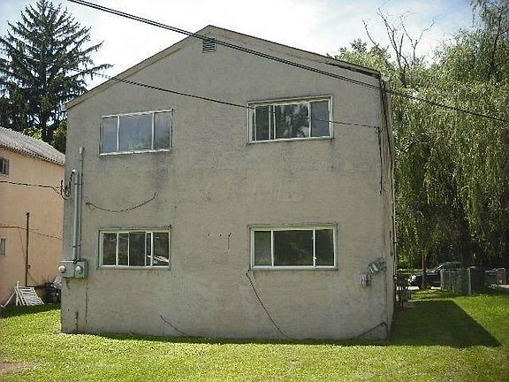 3rd image of 306 Lechner Ave