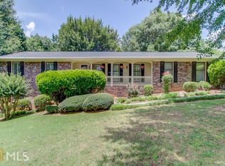 2458 Kingsland Dr, Dunwoody, GA 30360