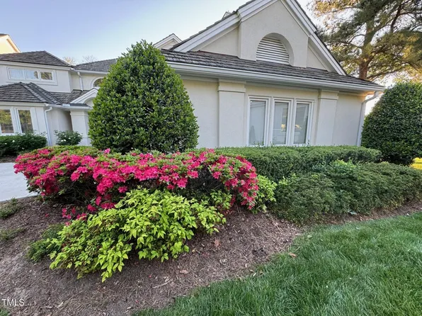 737 Crabtree Crossing Pkwy, Cary, NC 27513