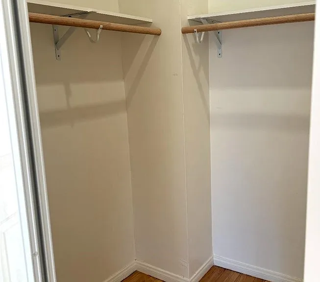7429 Hesperia Ave — Photo 14