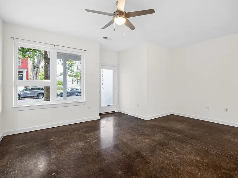 1206 Porter St — Photo 6