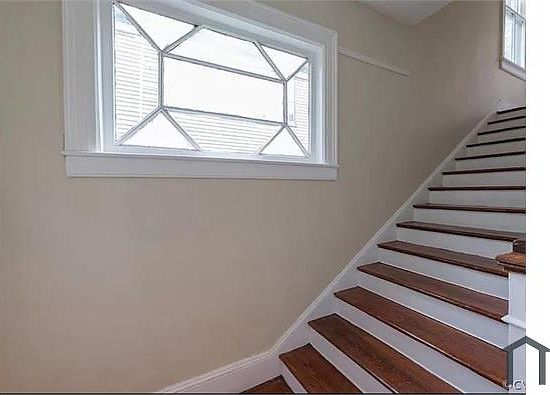 2nd image of 316 E Fillmore St #1