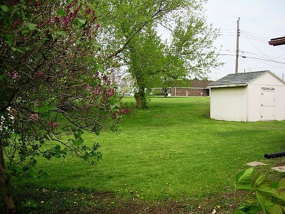 mature landscaping