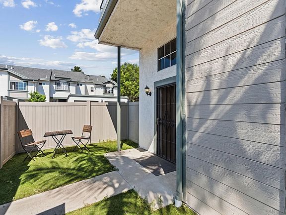 3rd image of 8745 Spring Canyon Dr