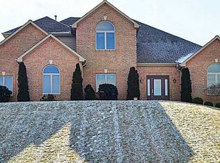 101 Willoughby Ct, Venetia, PA 15367