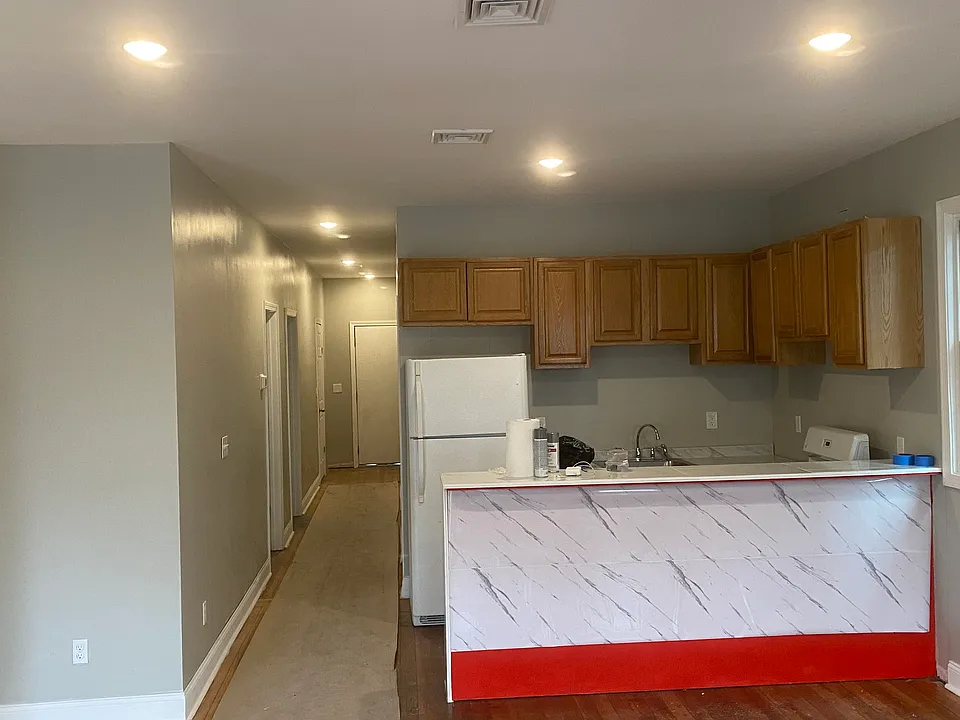 143 Chestnut Ave