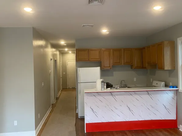 143 Chestnut Ave, Waterbury, CT 06710